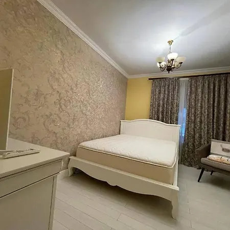 Hedda Apartment, *